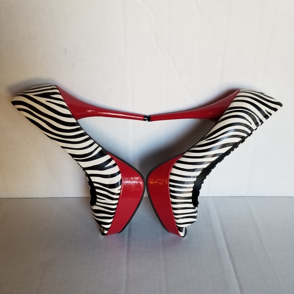 Bamboo zebra print 5" Platform Stilettos - Picture 4 of 15